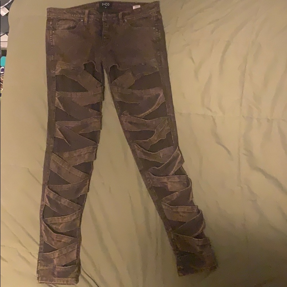 Ripped jeans